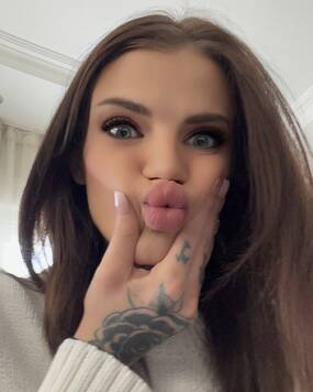 Chelsey Céline