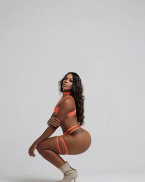 Mia