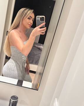 Esmeralda loira
