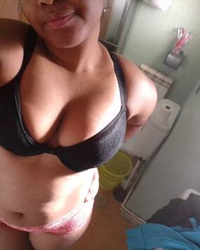 Laura sexy