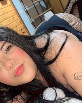 busty chick