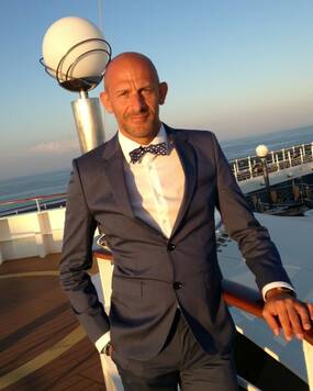 loic (gay top)Massage:Ero/Relax Masseur