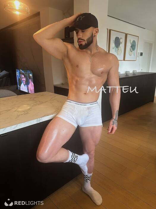 MATTEU (Foto)