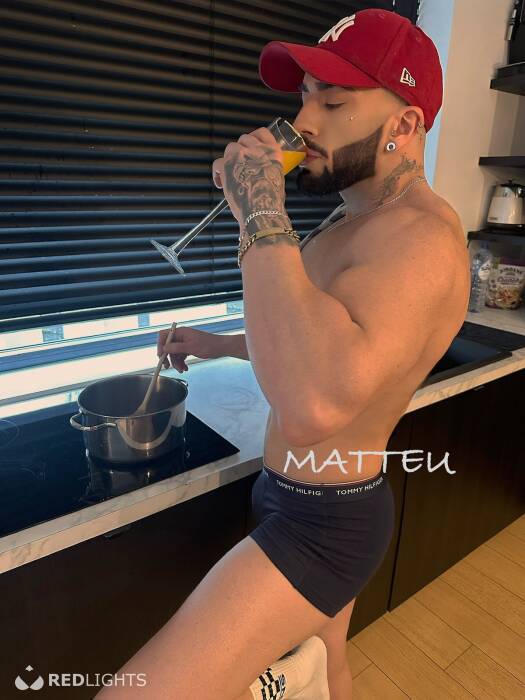 MATTEU (Foto)