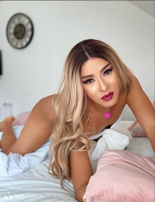 LIAN SAMANTHA (Foto)