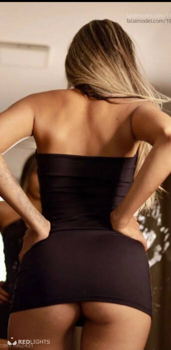 Esmeralda loira (Foto)