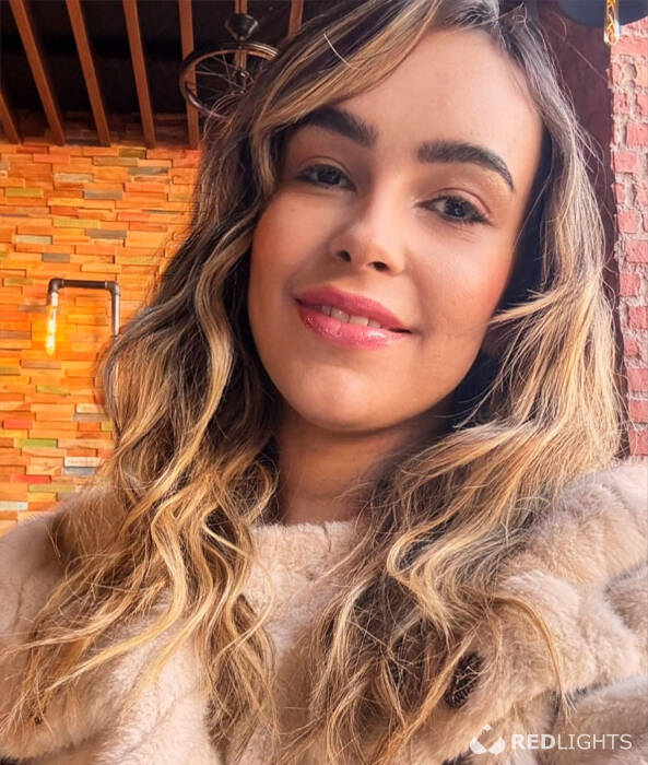 Esmeralda loira (Foto)