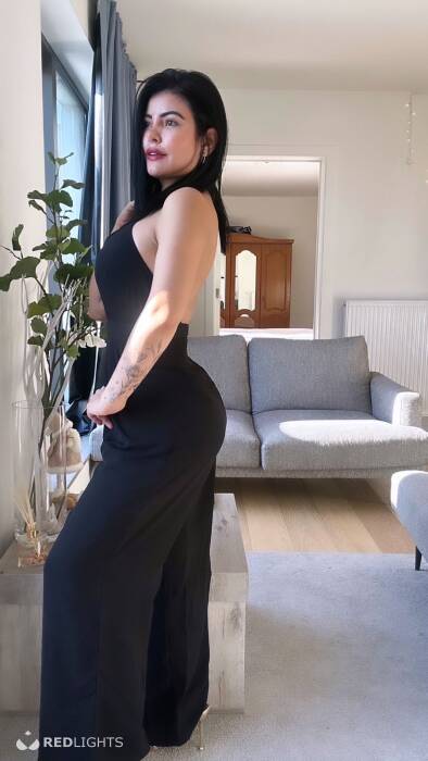 Ariana (Foto)