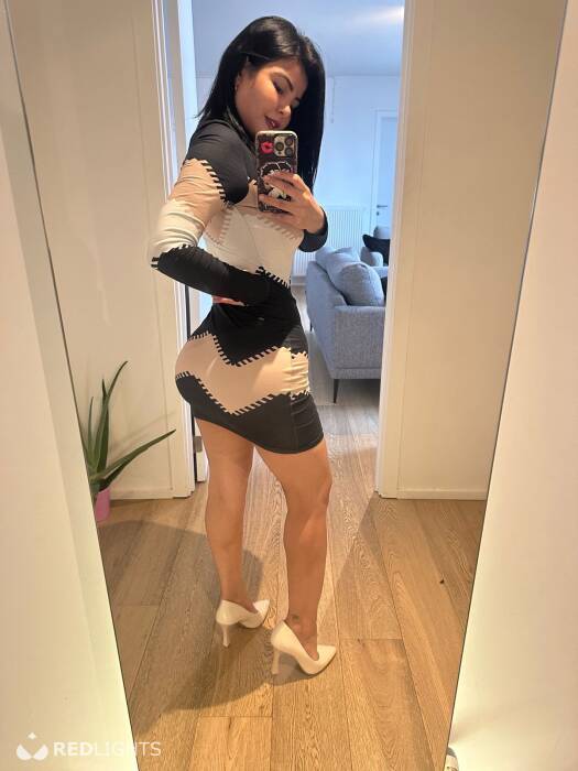 Ariana (Foto)