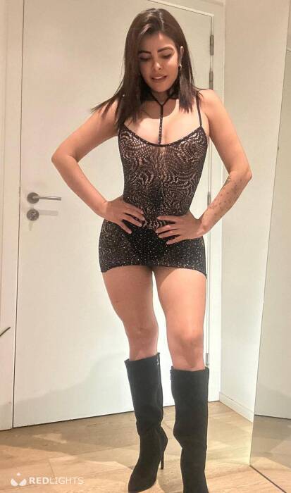 Ariana (Foto)