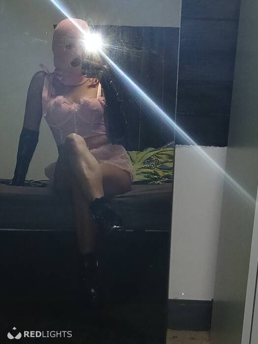Naomy (Foto)