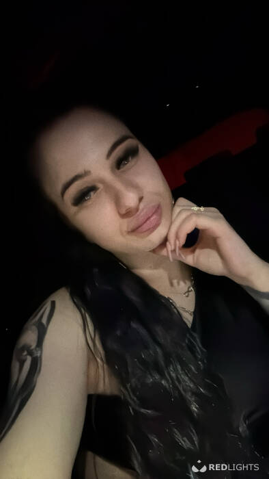 New Ella (Foto)