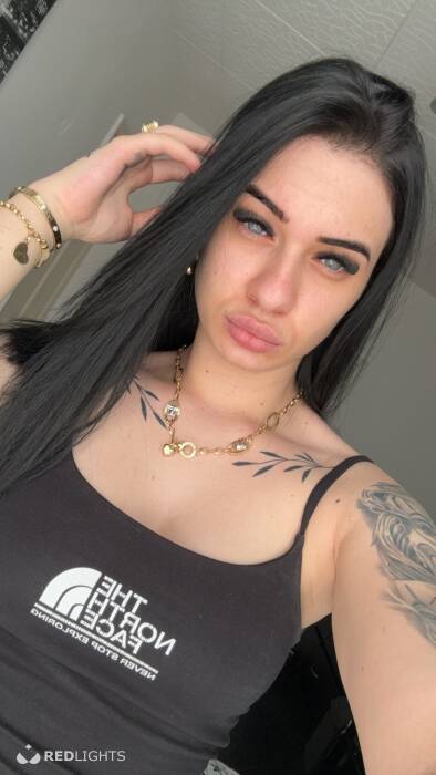 New Ella (Foto)