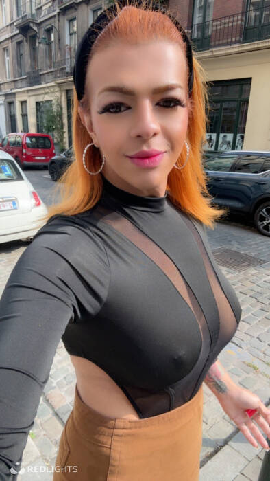 Julia (Foto)