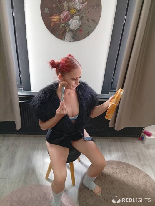 Nia (Foto)