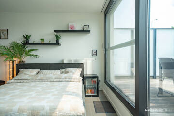 TE HUUR LUXE APPARTEMENT WAASLAND (Foto)