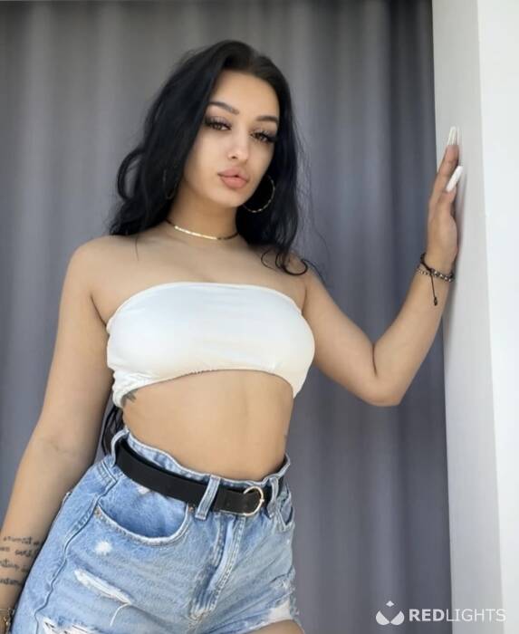 Ana (Foto)