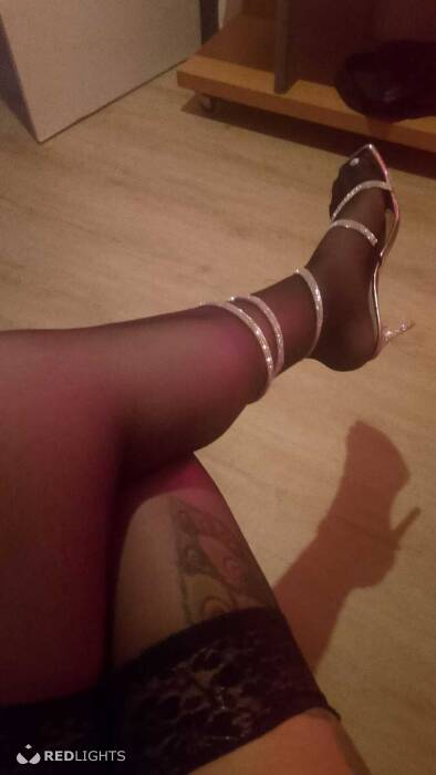 TS Bella reine du sexe (Foto)