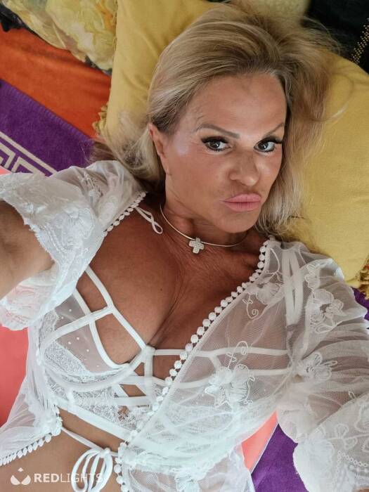 Zina (Foto)