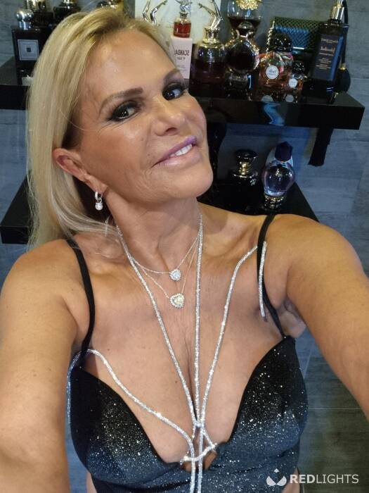 Zina (Foto)