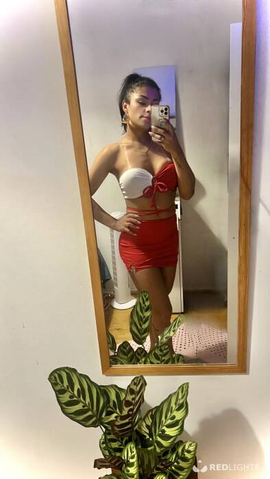 Larissa (Foto)