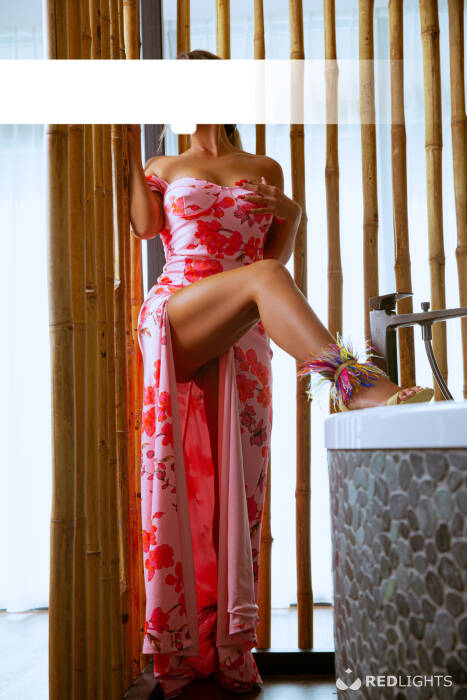 GABRIELLA (Foto)