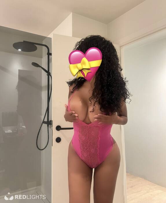 Naomi (Foto)