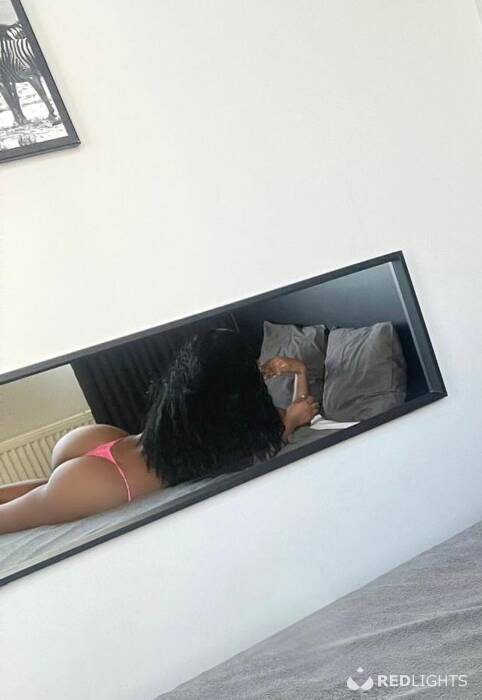 Naomi (Foto)