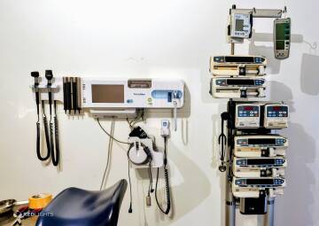 Meesteres Katharina en Dokter Amara (Foto)