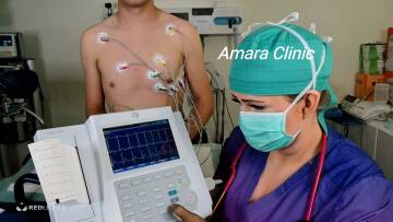 Meesteres Katharina en Dokter Amara (Foto)