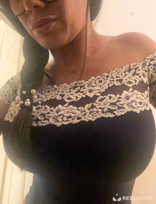 NAOMI (Foto)