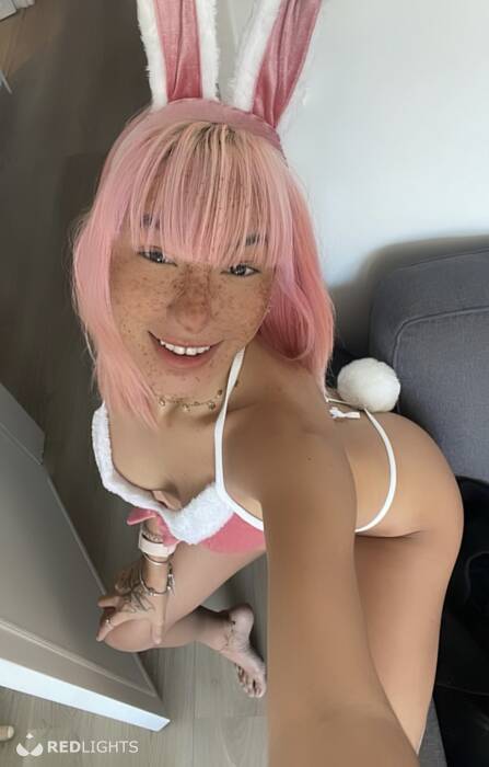 Lilith RealPhoto (Foto)