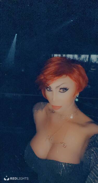 GENEVIEVE (Foto)