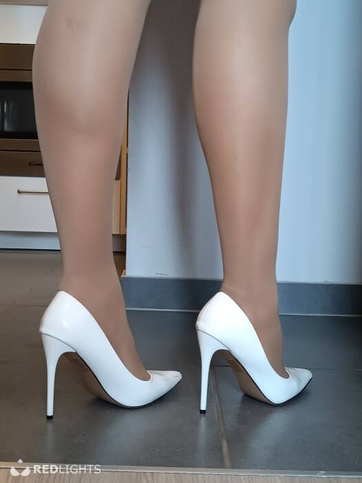 NIKOLLY DOMINATRIZ (Foto)