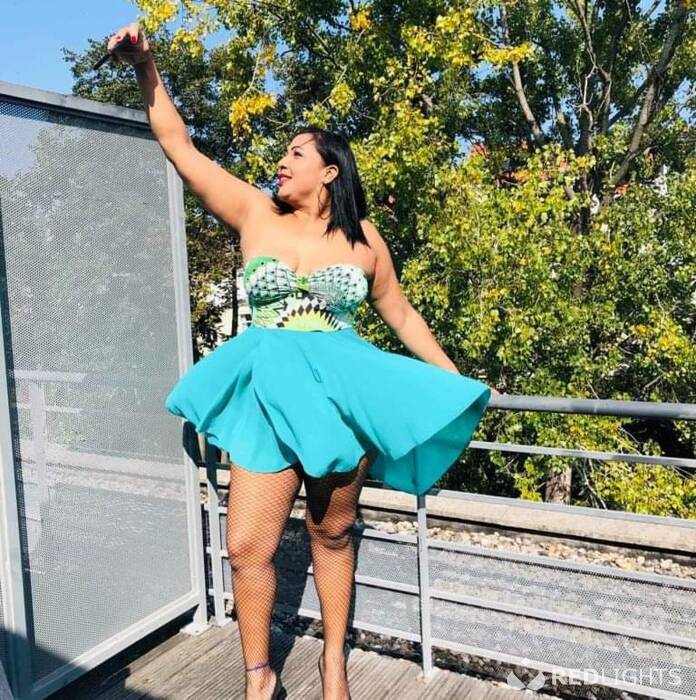 NIKOLLY DOMINATRIZ (Foto)