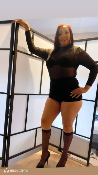 NIKOLLY DOMINATRIZ (Foto)
