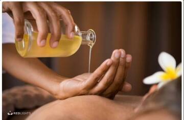 Massage tantrique (Foto)