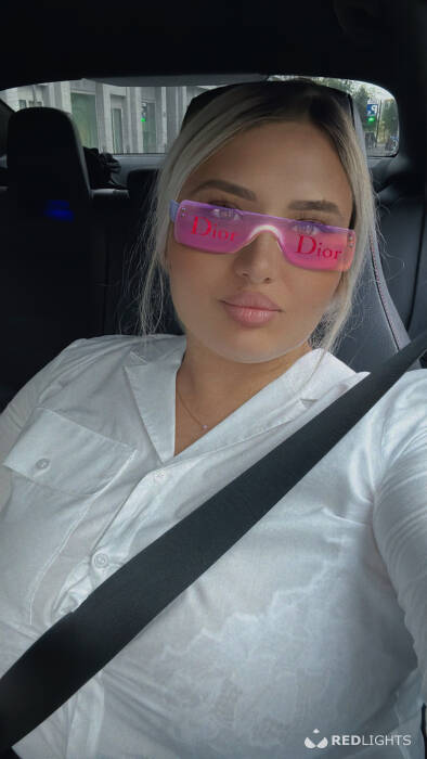 Karina party (Foto)