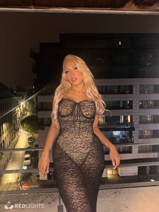 TS BLOND KHLOE (Foto)
