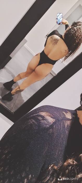 New Joyce (Foto)