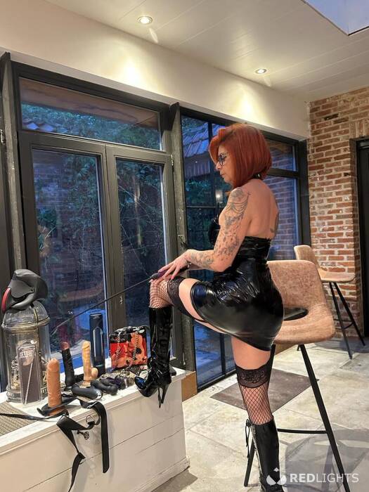 FREYA Dominatrix (Foto)