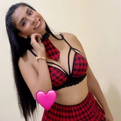 VIRTUAL QUEEN IS WAITING FOR YOU