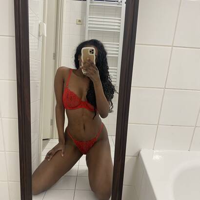 Hot Kim