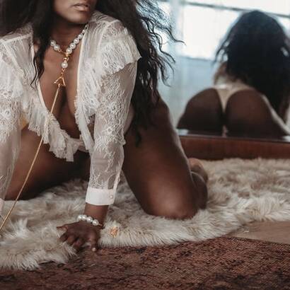 Nella Neal - highclass companion