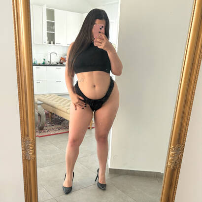 BEATRIZ KINKY GIRL DEEP THROAT!