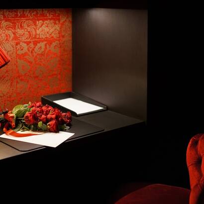 SCARLET LOVE  HOTEL OPEN
