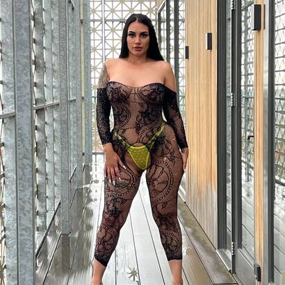 sexy latina girl