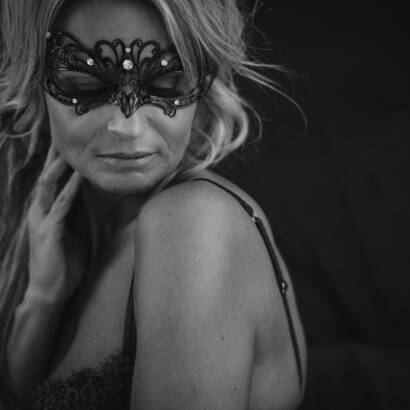 PRIVEONTVANGST/ESCORT INES