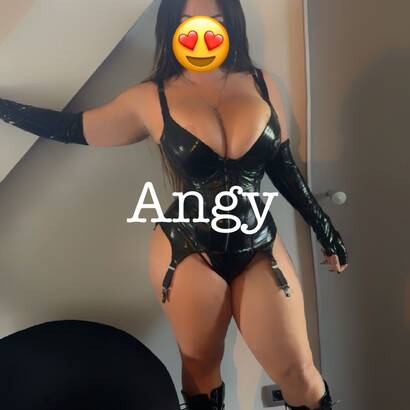 Angy beautiful latina