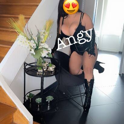 Angy beautiful latina